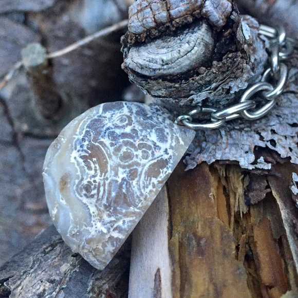 Natural Agate with Druzy Keychain - Half Geode - Picture 8 of 13